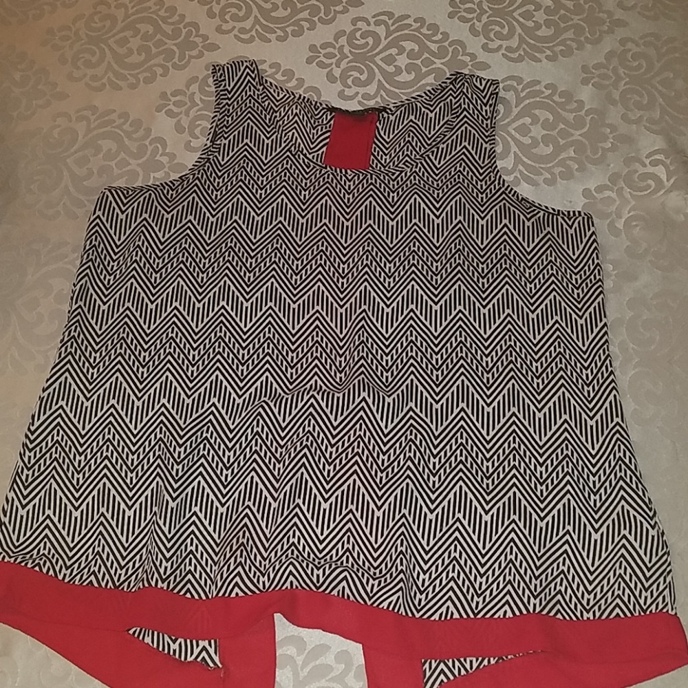 **3 for $20**flowy open back tank